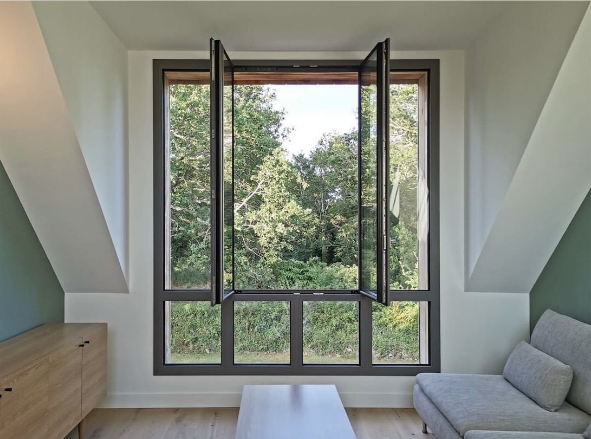 Double Side Hung Window